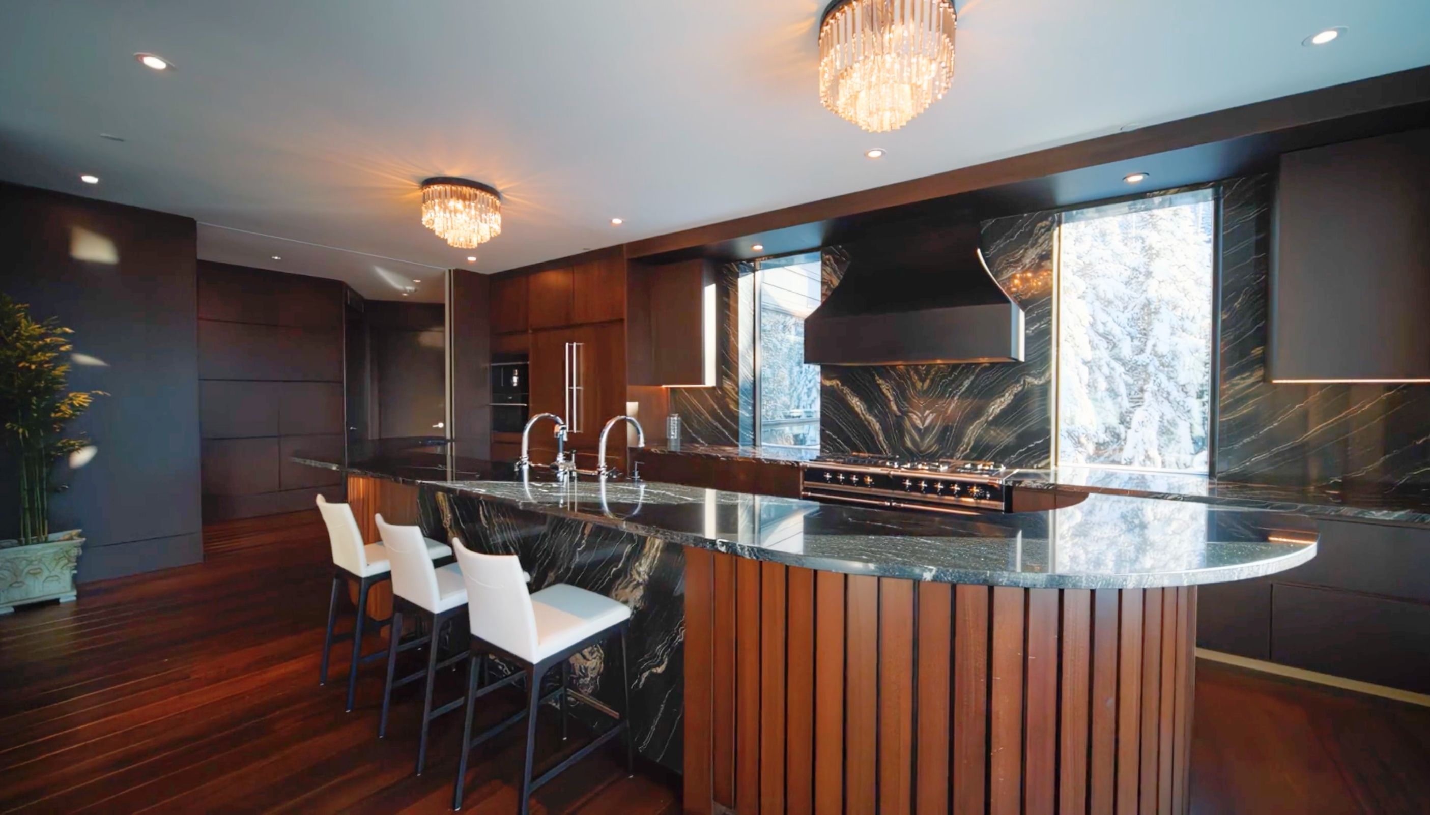 Altitude Retreat interior 10